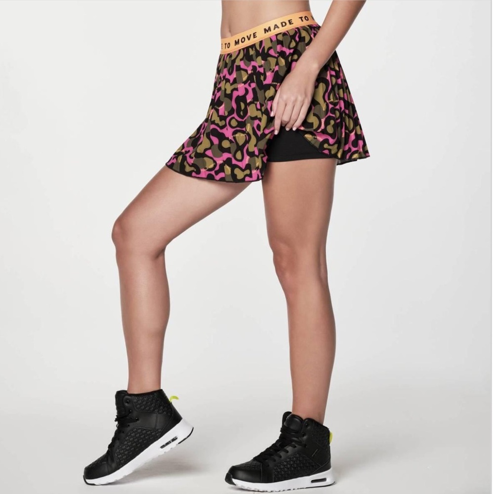 Zumbawear NWT Leopard Camp print skort -size XS